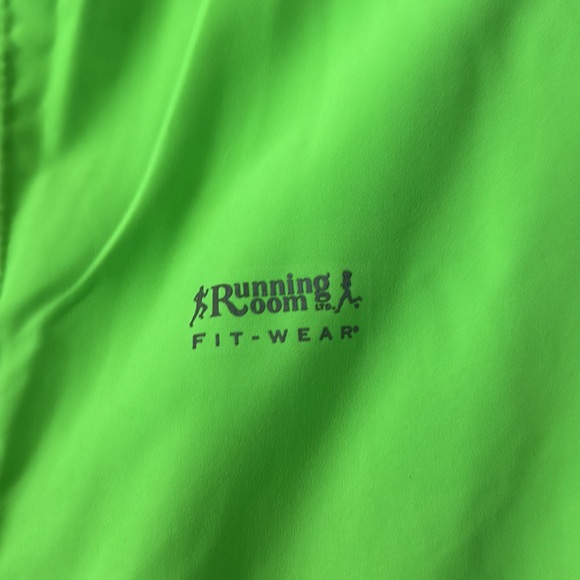 Gently worn running jacket. - Picture 6 of 7